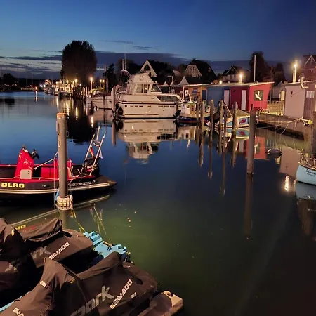 Stylish Ground-floor *